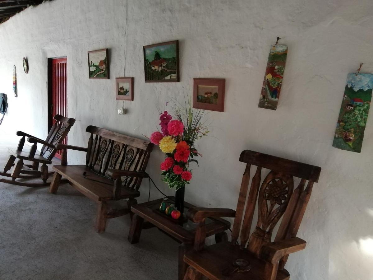 Finca Ecoturistica Los Jagueyes Baraya Exteriör bild
