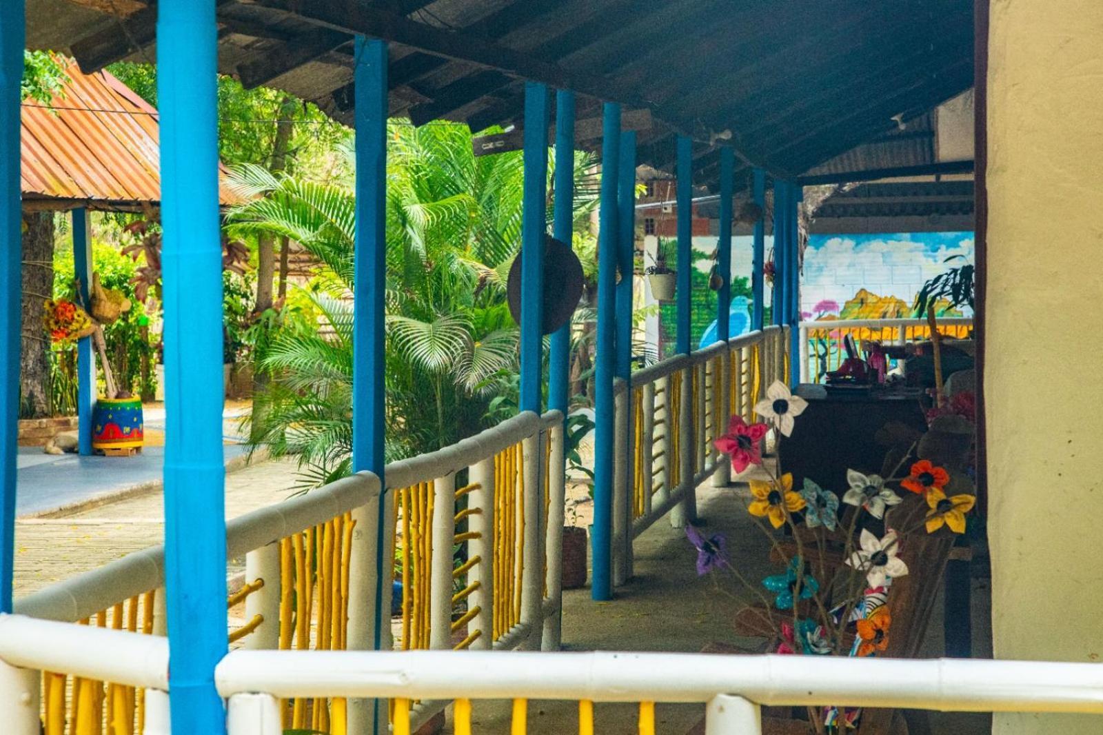 Finca Ecoturistica Los Jagueyes Baraya Exteriör bild